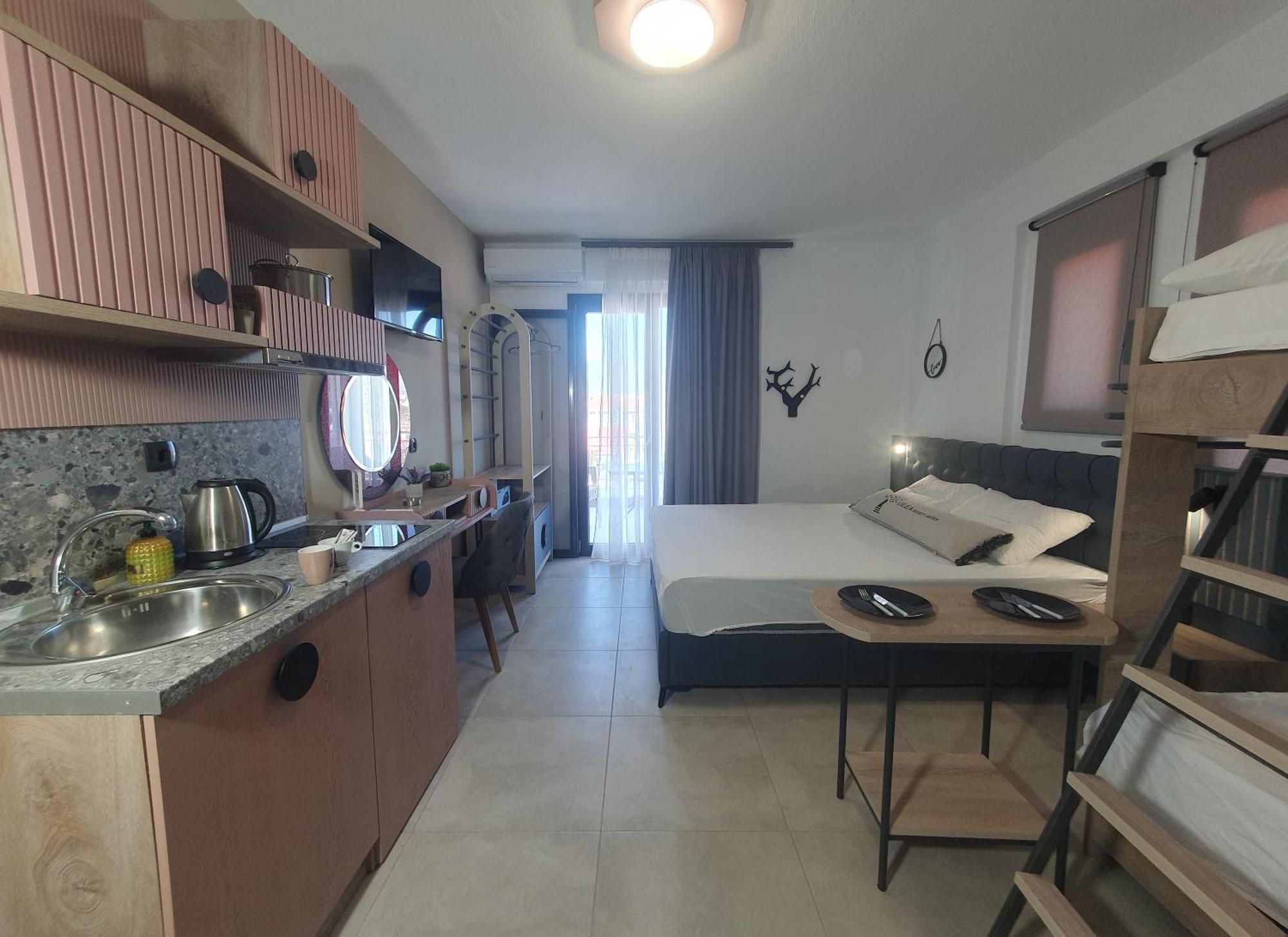 Olea Luxury Suites Asprovalta Bagian luar foto